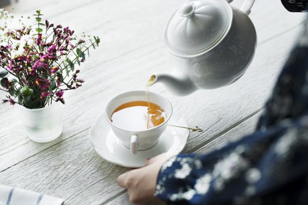 Parzymy herbatę – jakie akcesoria mogą się przydać?
